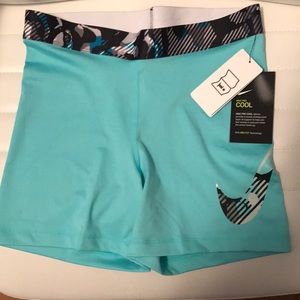 NWT Nike dri-fit